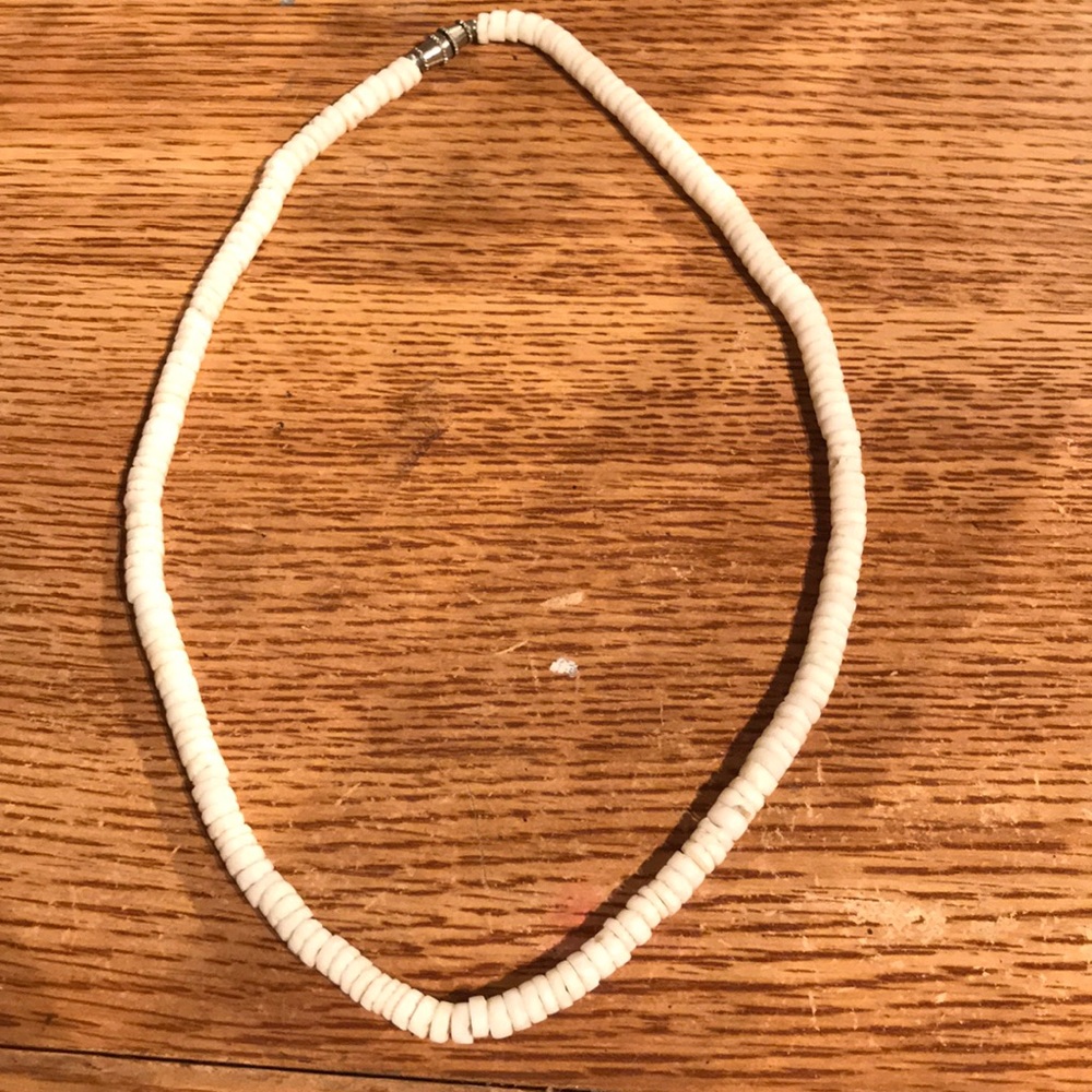 Shell necklace - Picture 2 of 2